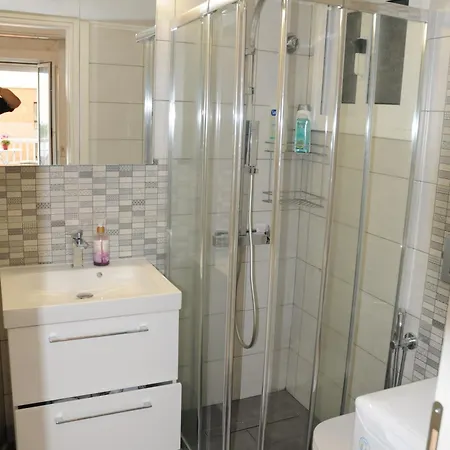 Sunset By The Sea 2 路特奇