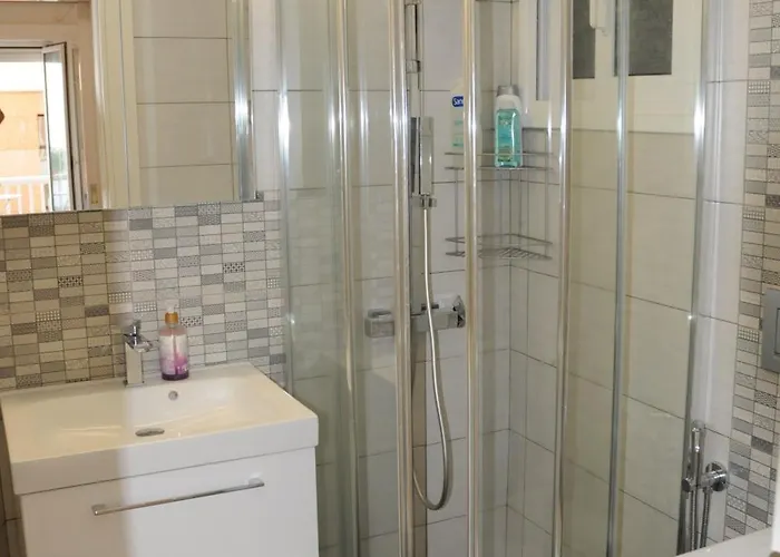 Sunset By The Sea 2 Apartament *